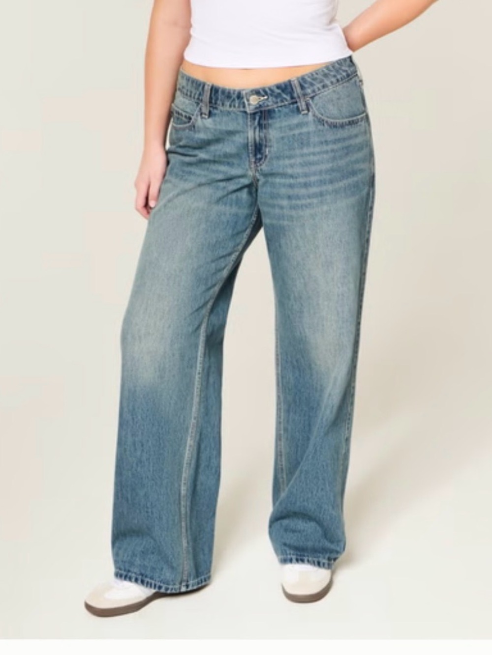 Hollister Low-Rise Baggy Jean - Picture 3 of 5